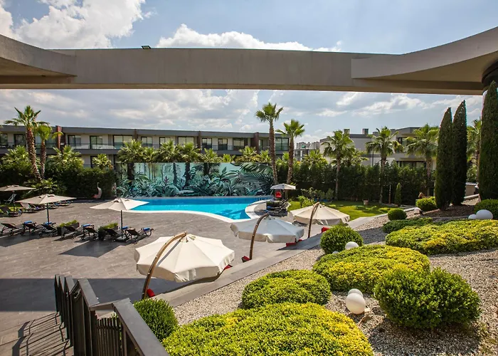 Doubletree By Hilton Izmir Airport