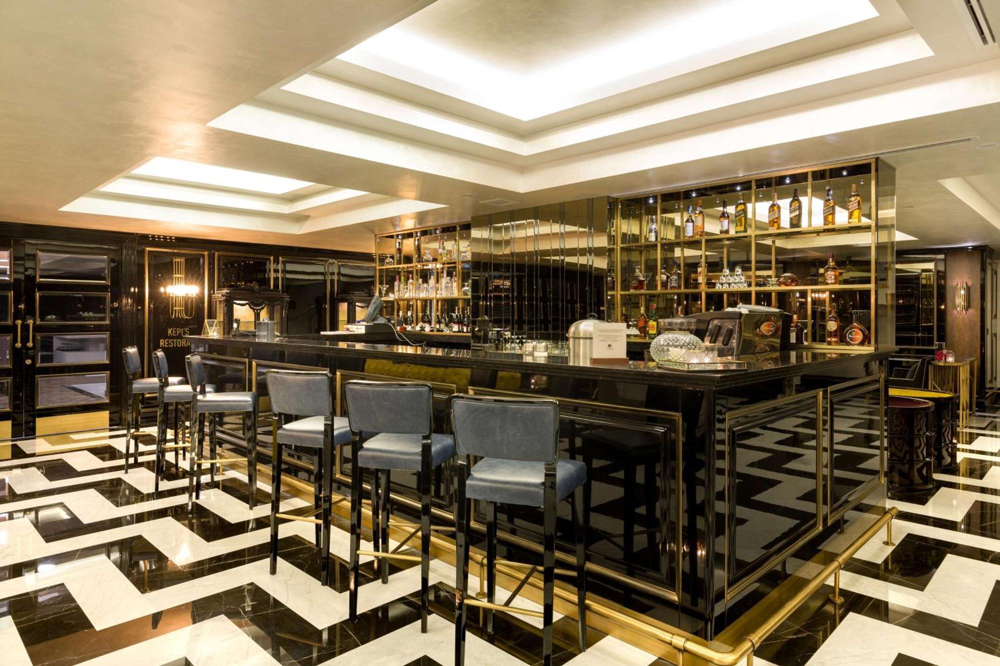Doubletree By Hilton Airport Hotel İzmir