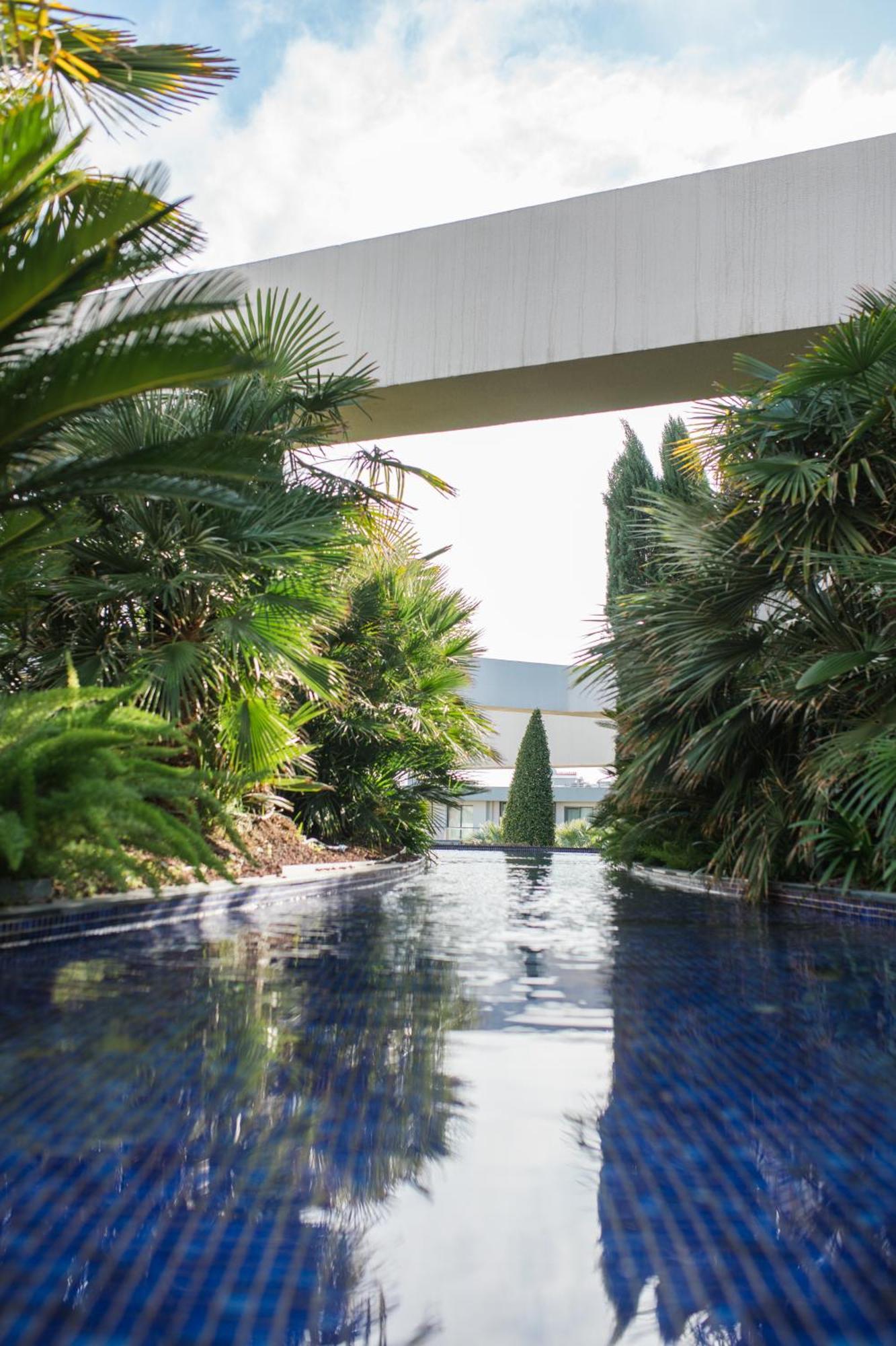Doubletree By Hilton Airport İzmir